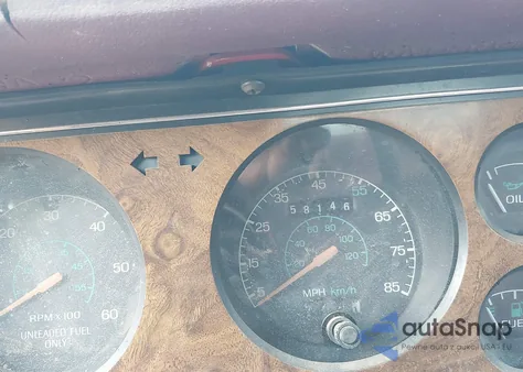 1982 Mercury Capri z USA, uszkodzony, nr VIN 1MEBP67B4CF630747